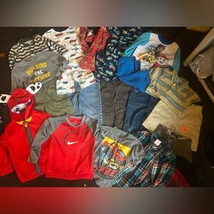 30+ pc boys 5t clothing bundle